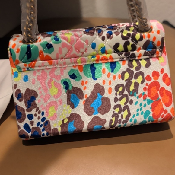 Kurt Geiger Brixton Multicolor Quilted Chain Shoulder Bag NWT and Dusty - Picture 9 of 11